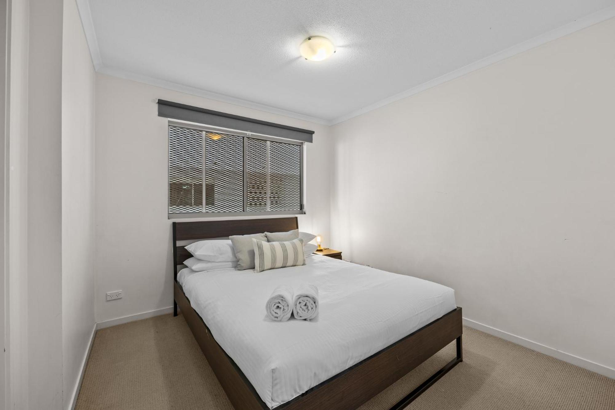 South Vale South Apartment *